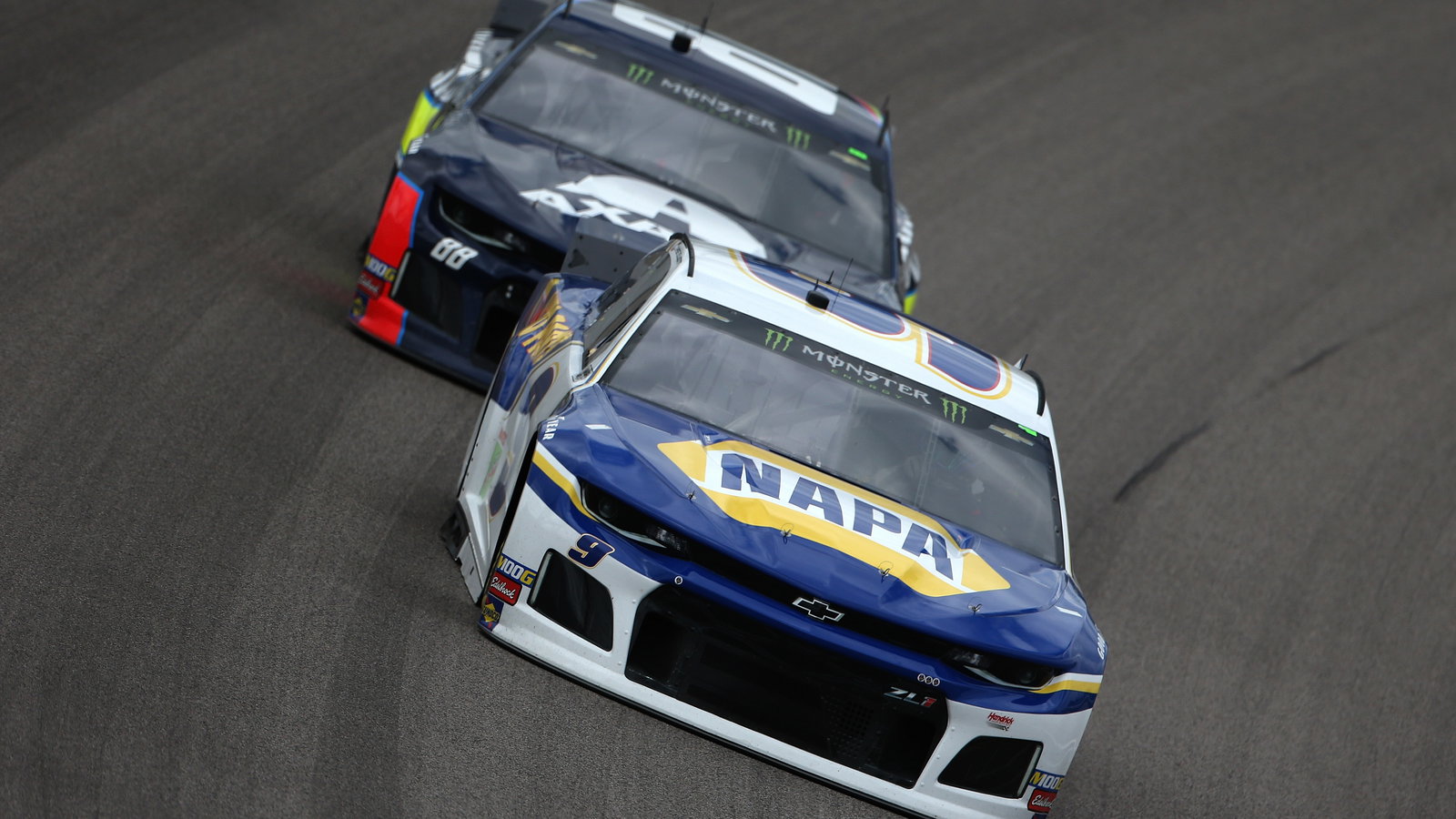 Elliott outlasts Harvick for Kansas stage 2 win